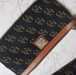 Dooney & Bourke wristlet